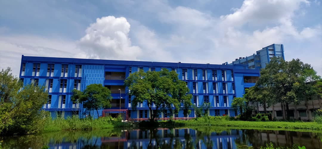 Burdwan Medical College main building